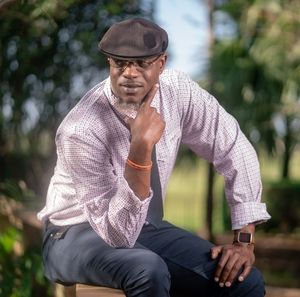 Meet your Posher, Laurence